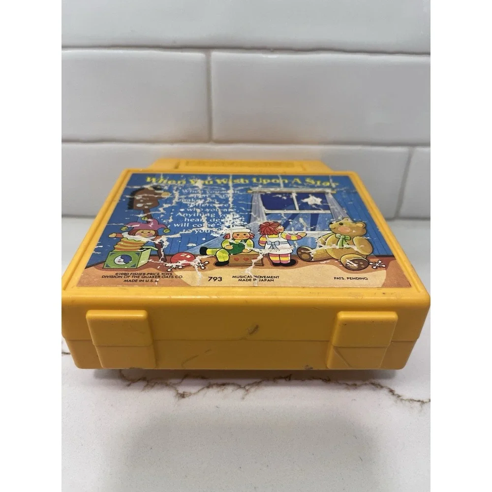 Vintage 1980 Fisher Price When You Wish Upon Star Wind Up Music Radio #793 WORKS